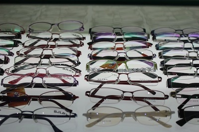 睛亮眼镜 流行券与精准营销推动厦门眼镜销售新潮流